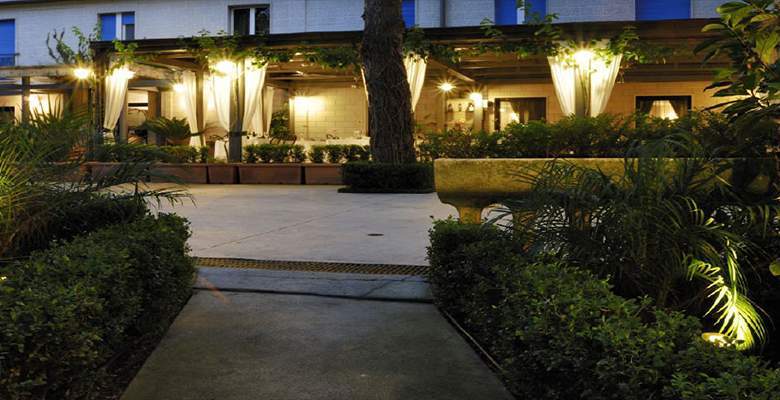 Hotel Villa Giusy Кастелланета-Марина Екстер'єр фото